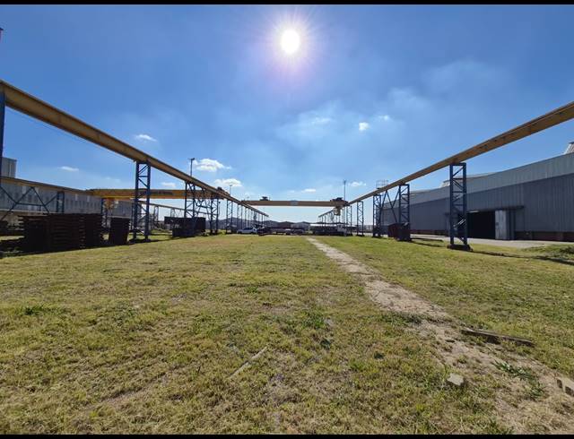 3,000M² INDUSTRIAL YARD TO LET IN ROODEKOP
